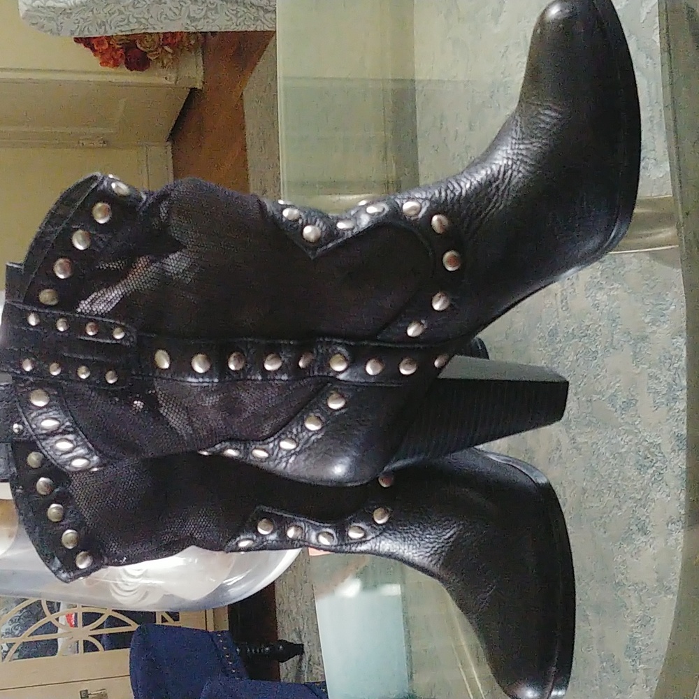 BCGC Mesh Studded Booties